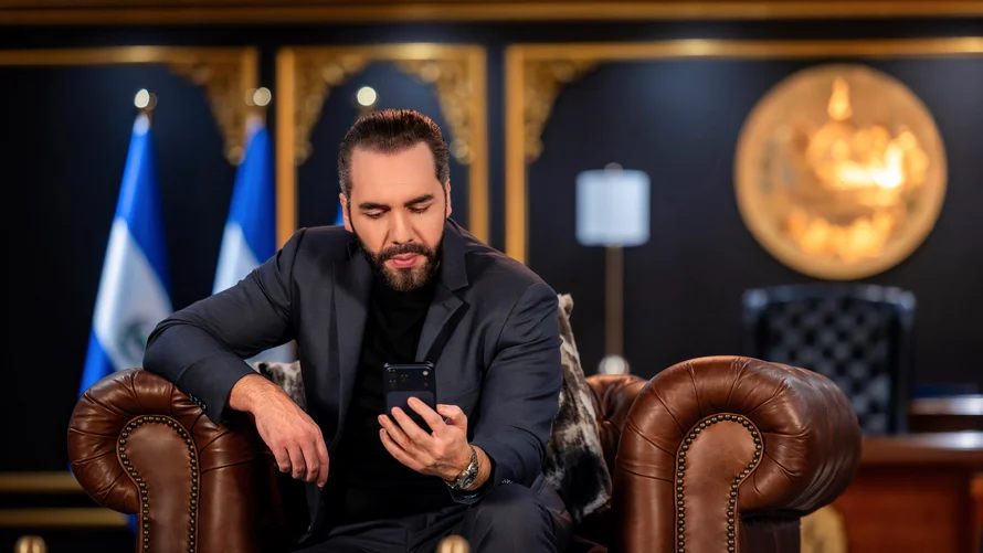 Bukele insiste en que juicios masivos son “una doctrina reconocida en el derecho internacional”