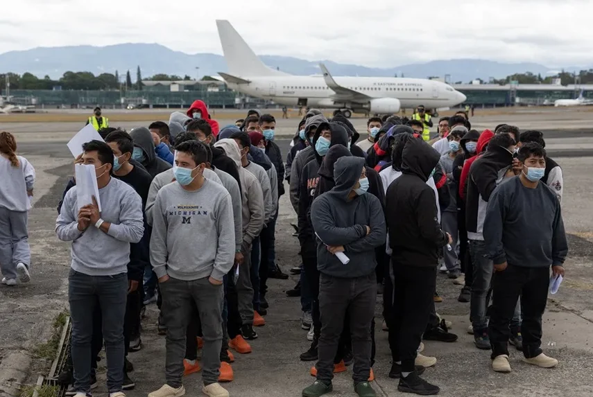 Trump amplía deportaciones a terceros países enviando a cubanos o afganos a África