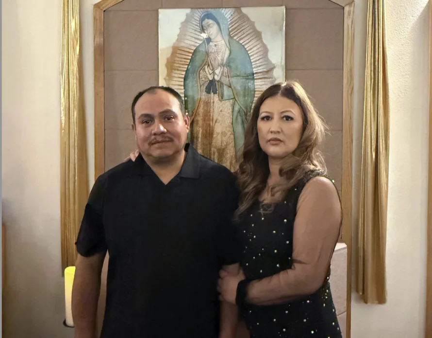 Tres hermanas a punto de perder a sus padres, ella por cáncer y él por deportación en Estados Unidos