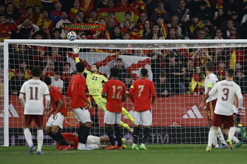 España pierde liderato del ranking FIFA tras empate previo al Mundial
