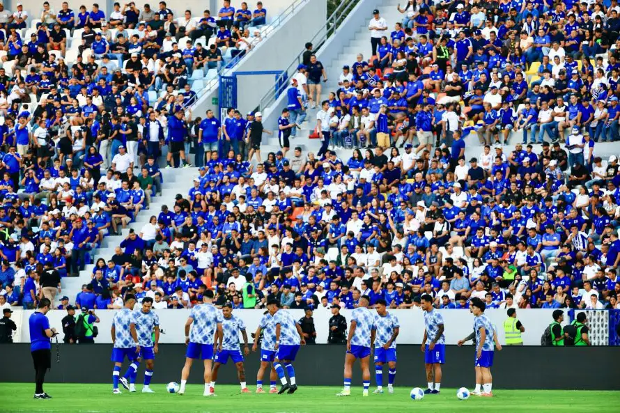 Periodistas deportivos opinan sobre el amistoso que tendrá la Selecta ante "The Dreams FC"