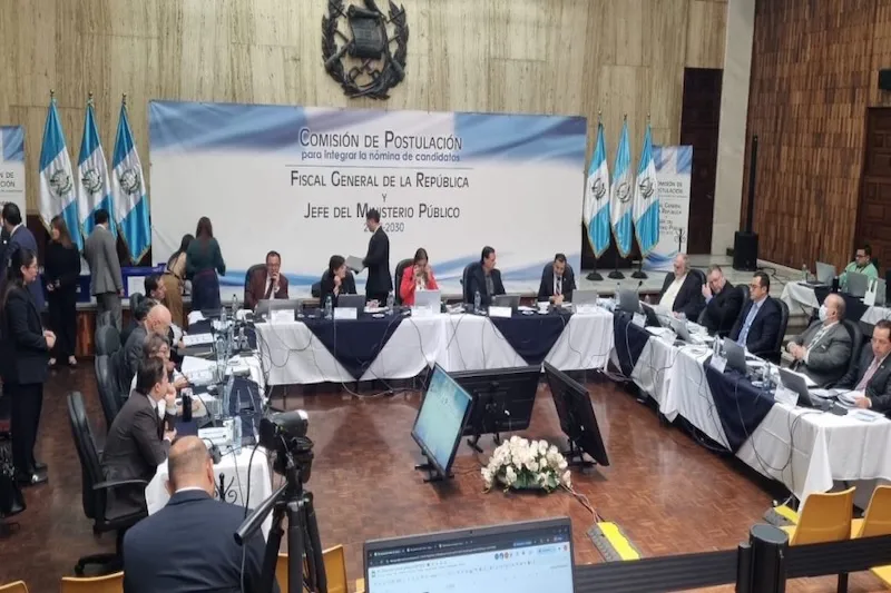 Eligen en Guatemala nueva lista de 6 candidatos a fiscal general tras orden judicial