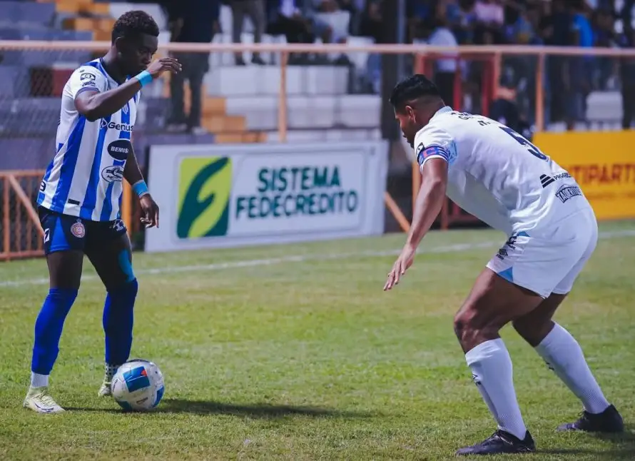 Metapán y Alianza empatan sin goles en un duelo sin emociones