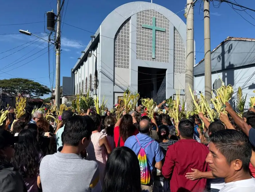 Sonsonate Centro declara ley seca en Viernes Santo, prohíbe parlantes y parqueo cerca de procesiones