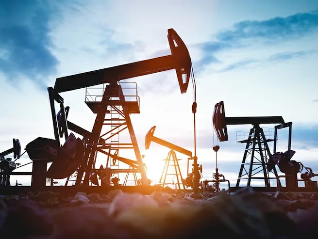 El petróleo de Texas abre por debajo de los $80 tras acuerdo entre EE.UU. e Irán