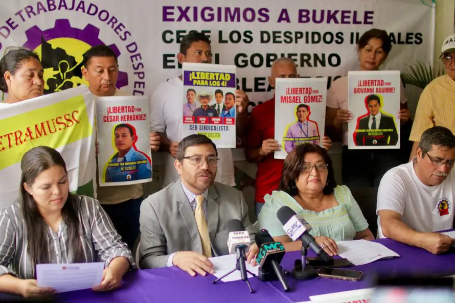 Sindicatos aseguran que gobierno salvadoreño no ha respondido a la OIT sobre despidos de empleados públicos