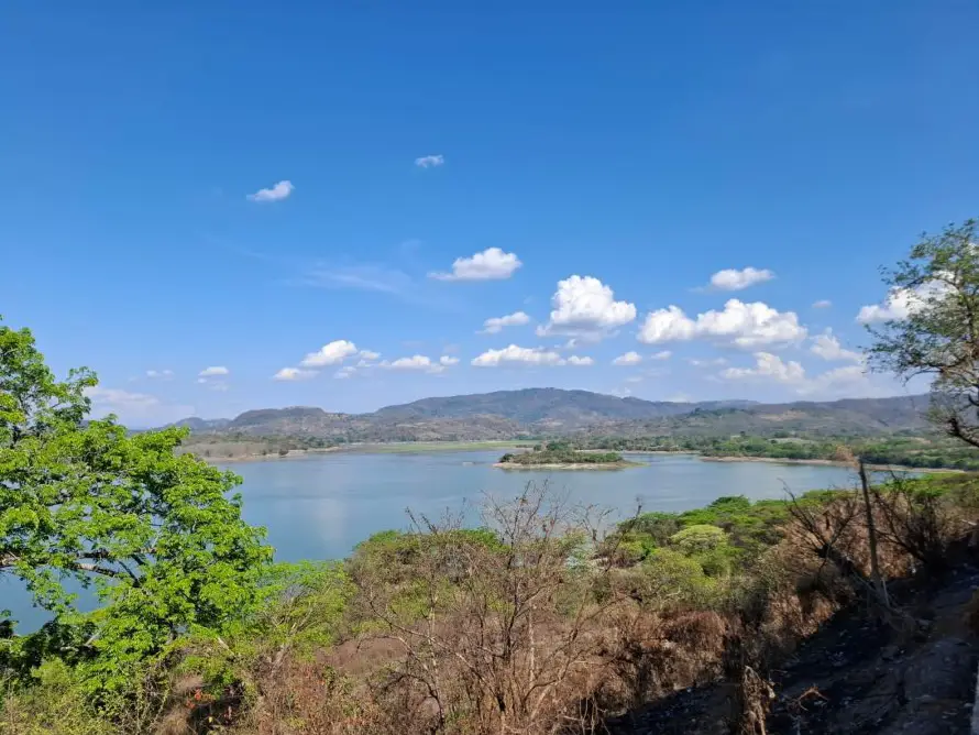 Lluvias, calor y vientos ligeros se esperan para este Martes de Pascua