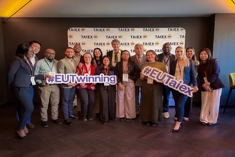 Unión Europea reconoce a El Salvador como “Campeón TAIEX” 2026