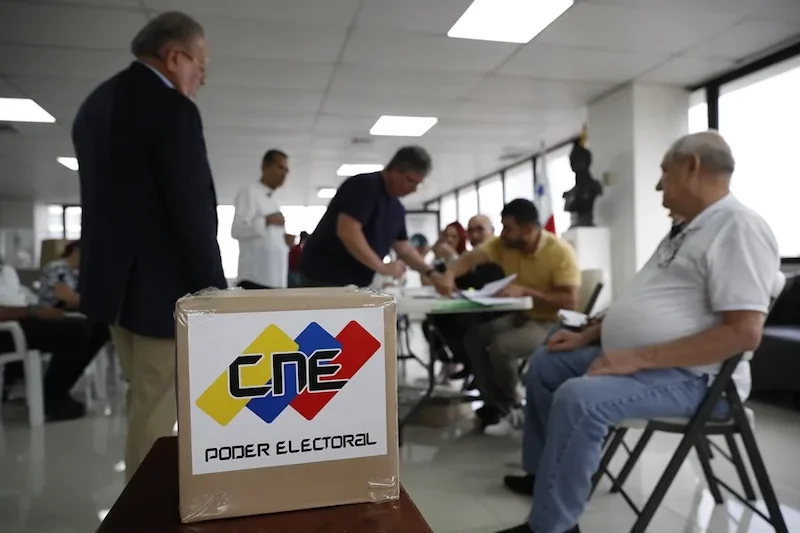 Oposición venezolana propone hoja de ruta para elecciones libres