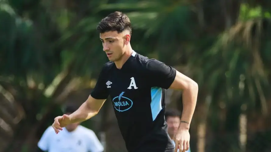 Matías Steib, defensor de Alianza, será operado de la rodilla y se pierde el resto del Clausura 2026