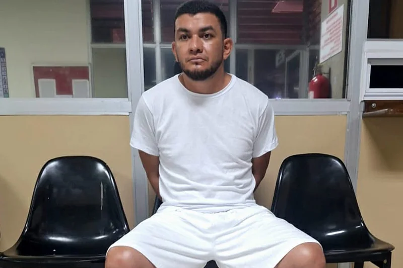 Envían a prisión a acusado de feminicidio agravado de su expareja en Santa Ana