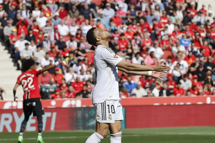 Real Madrid cae 2-1 ante Mallorca con gol en el descuento