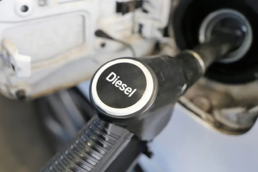 Presidente de Asociación Transporte Internacional de Carga pide estabilizar el precio del diésel por tres meses