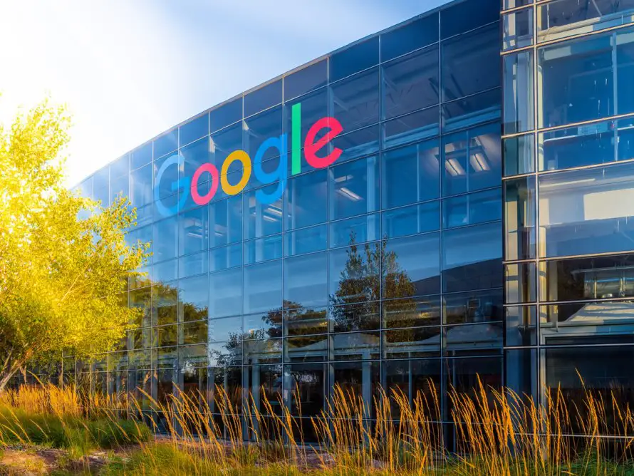 Google limita acceso a IA interna por alta demanda