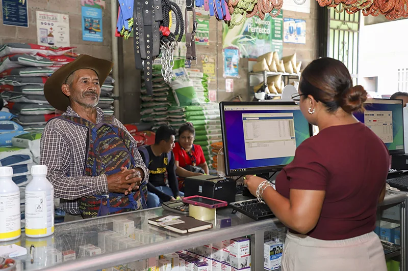 Agricultura inicia canje del bono agrícola para productores del occidente