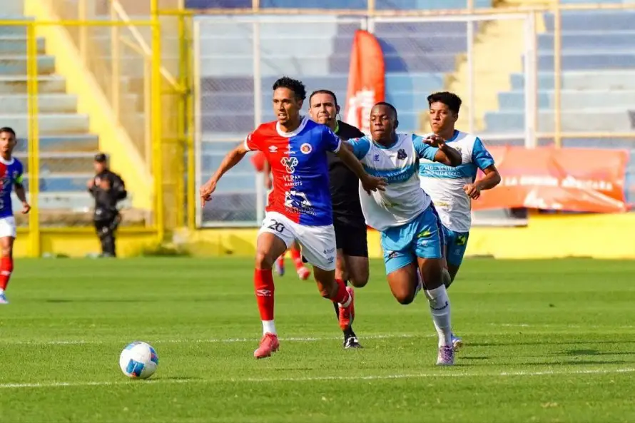 FAS golea 6-1 a Zacatecoluca y lo acerca al descenso