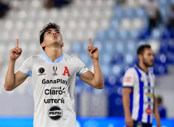 Alianza supera 3-1 a Metapán en la ida de los octavos de la Copa Presidente