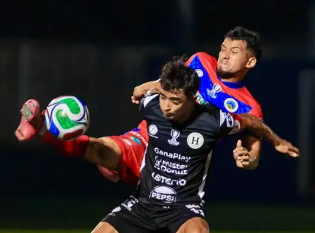 Cacahuatique supera 2-0 a Hércules en la ida de los octavos de final de la Copa Presidente