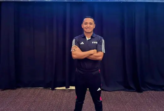 Los salvadoreños Iván Barton y David Jonathan Morán serán árbitros en el Mundial 2026