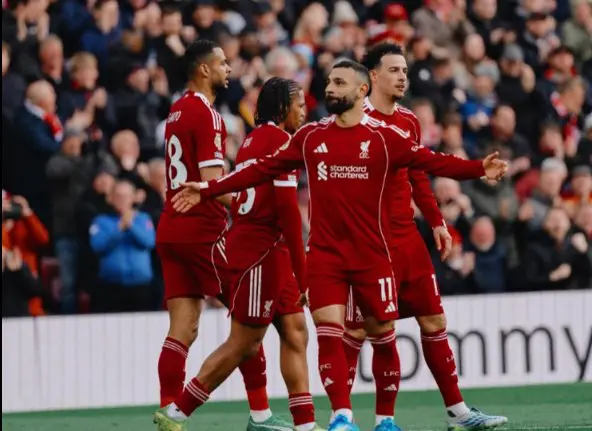Liverpool busca remontar ante PSG en partido decisivo en Anfield