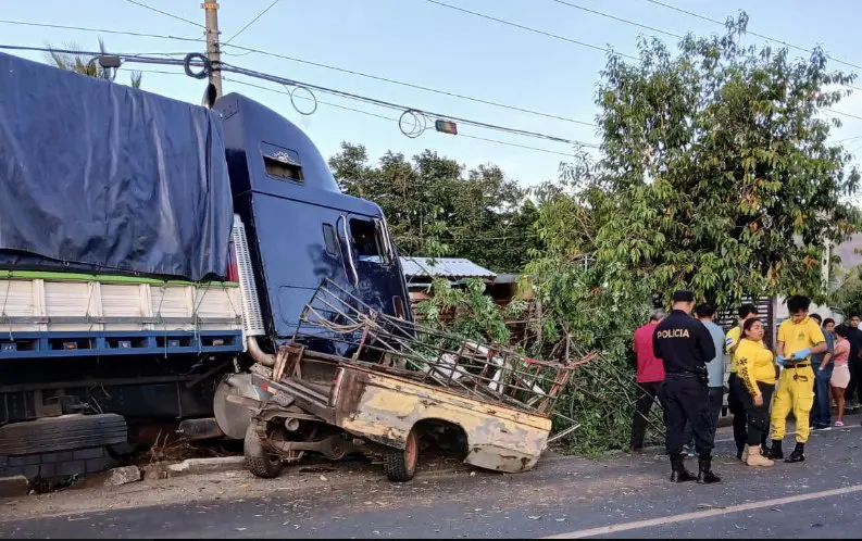 Dos muertos en accidentes viales ocurridos en Sonsonate y Candelaria de la Frontera este lunes
