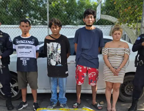 PNC arresta a cuatro personas por llevar varios paquetes de marihuana en Usulután