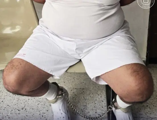 Hombre enfrentará juicio por intentar matar a otro al lanzarle un ladrillo en la cabeza