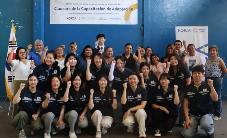 Corea del Sur despliega 13 voluntarios para fortalecer comunidades educativas en El Salvador