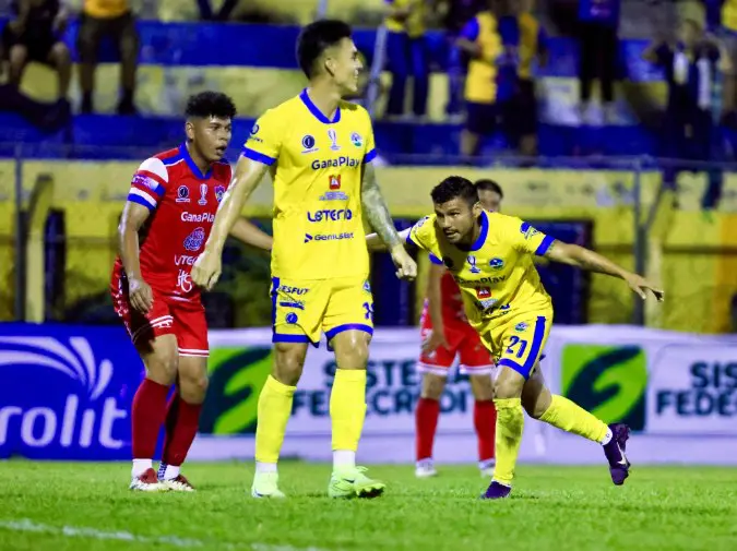 Municipal Limeño avanza a cuartos de final de Copa Presidente con doblete del centrocampista Wilma Torres
