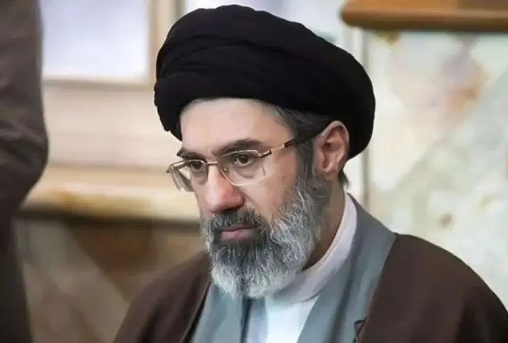 El líder supremo de Irán afirma que Estados Unidos no tiene lugar en el futuro del Pérsico