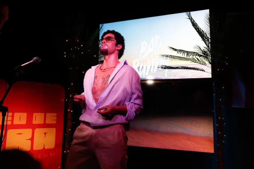 Colocan la figura de Bad Bunny en el Museo de Cera de Madrid
