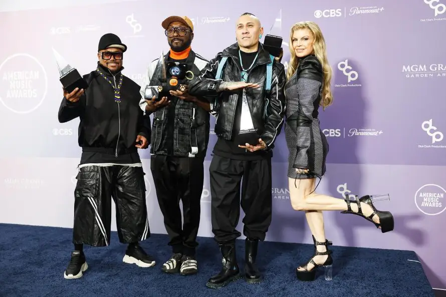 Black Eyed Peas, Karol G y BTS triunfan en los American Music Awards 2026