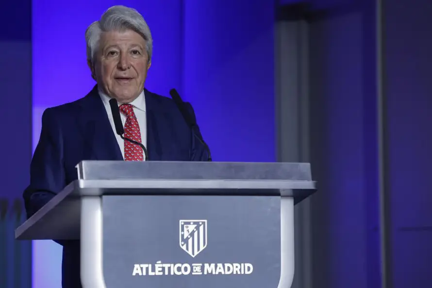 El presidente del Atlético de Madrid, confiado en "ganar" ante el Arsenal