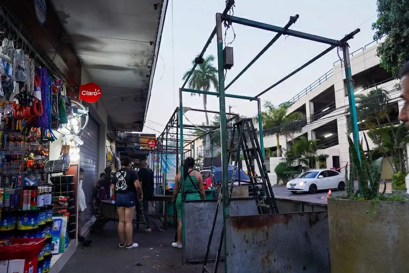 San Salvador Centro crea régimen especial para reubicar a comerciantes desalojados en mayo