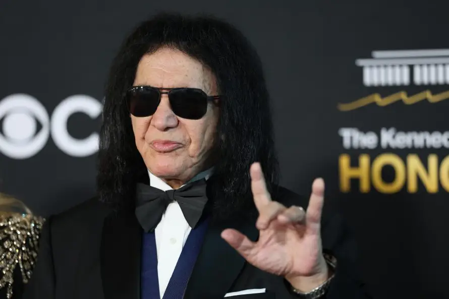 Gene Simmons lleva su filosofía del rock al cine como productor de "Deep Water"