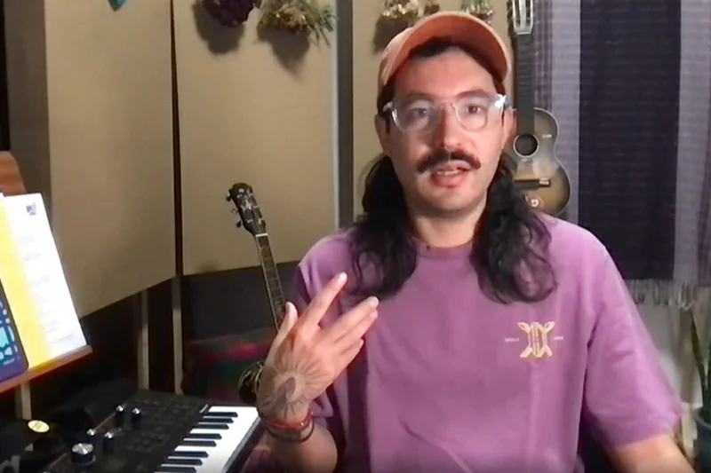 Atilio, el músico salvadoreño que compuso música en el exilio para no perder la alegría