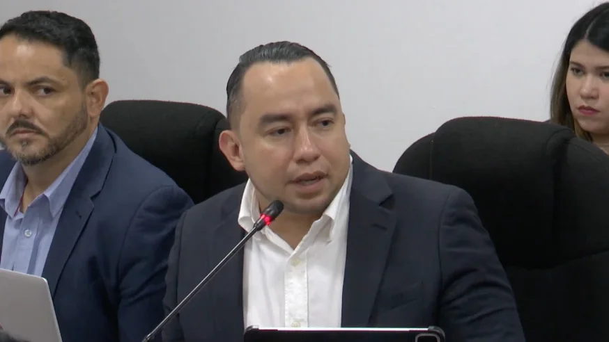 Viceministro dice reforma busca eliminar burocracia sin descuidar vigilancia sanitaria de lácteos, carnes y otros productos