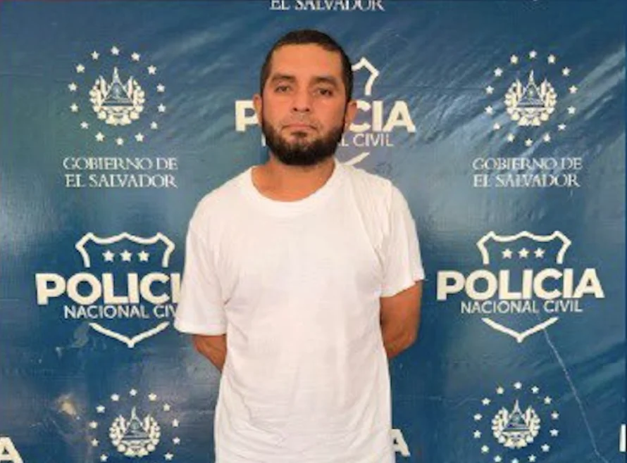 Un hombre fue arrestado por lesionar con un envase de vidrio a una mujer en una cervecería
