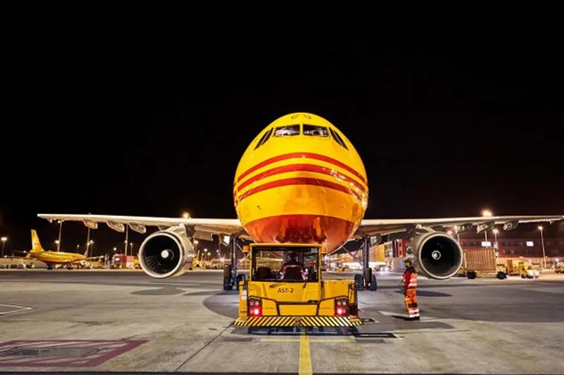 DHL invierte $500,000 en infraestructura para dispositivos médicos y farmacéuticos en El Salvador