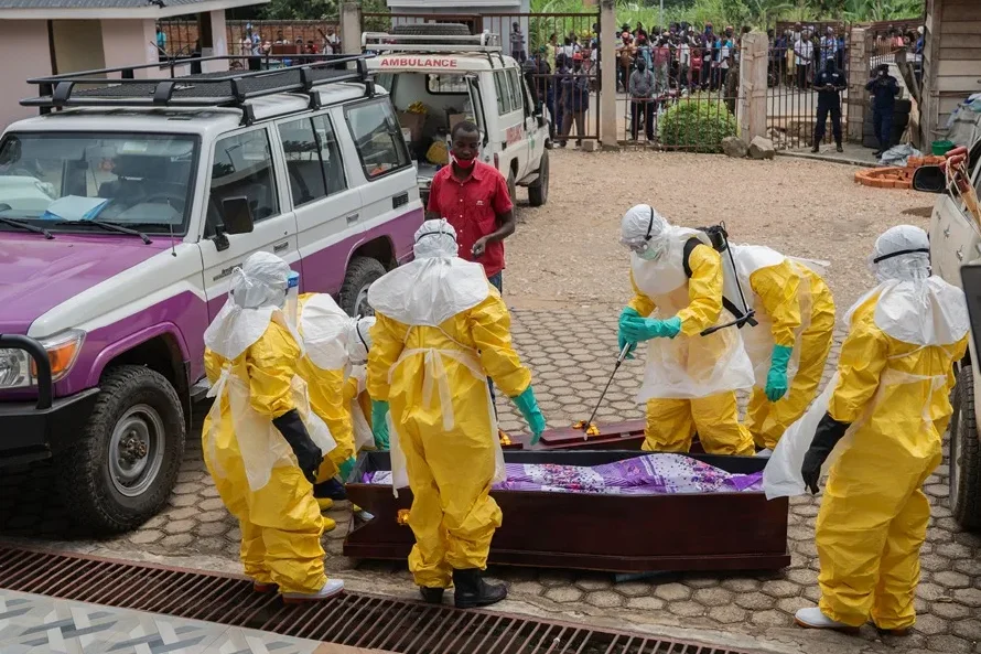 Ébola se expande sin control en el este del Congo