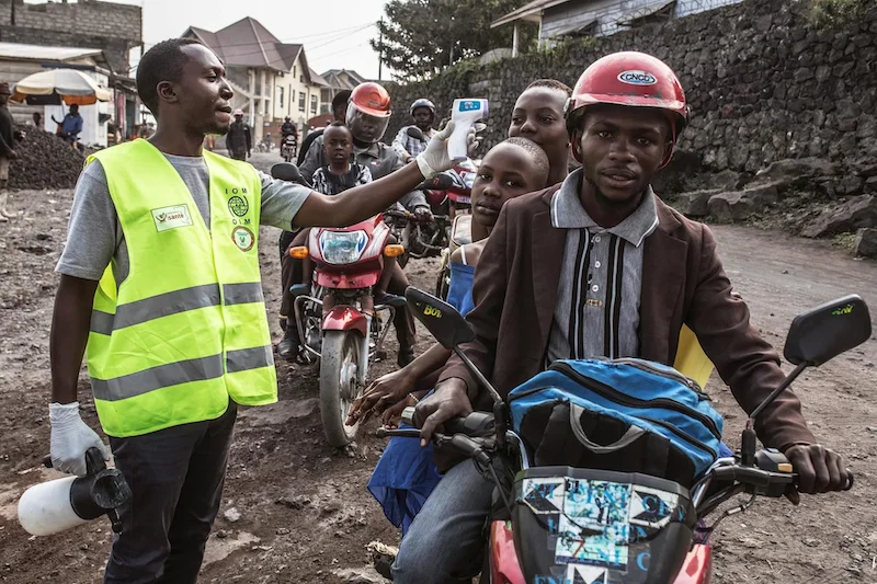 El epicentro del ébola en Congo: negacionismo, conflicto y escasez de recursos sanitarios
