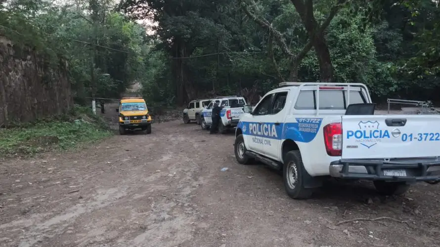 Hallan el cuerpo de una mujer en descomposición en Nejapa