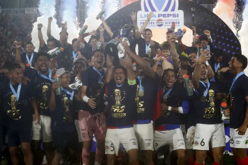 Al FAS le tomó solo 15 minutos aplastar al Águila y conquistar su corona 20