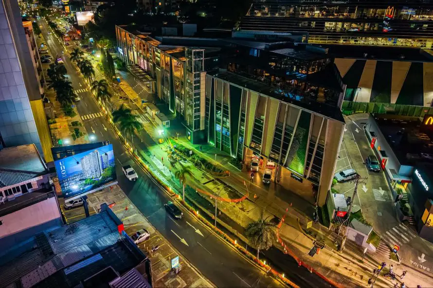 Obras Públicas habilita un carril en la Zona Rosa y prevé terminar obra la próxima semana