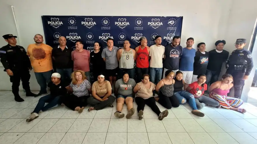 Pleito en un bar migueleño deja 21 detenidos