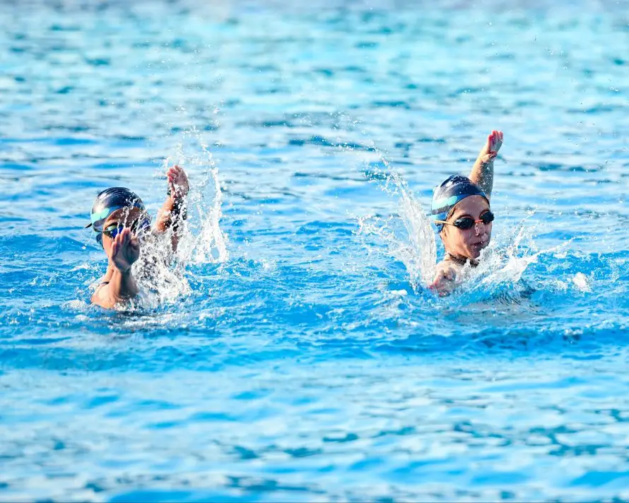 Nadadoras salvadoreñas Cesia Castañeda y Grecia Mendoza competirán en Copa del Mundo en España
