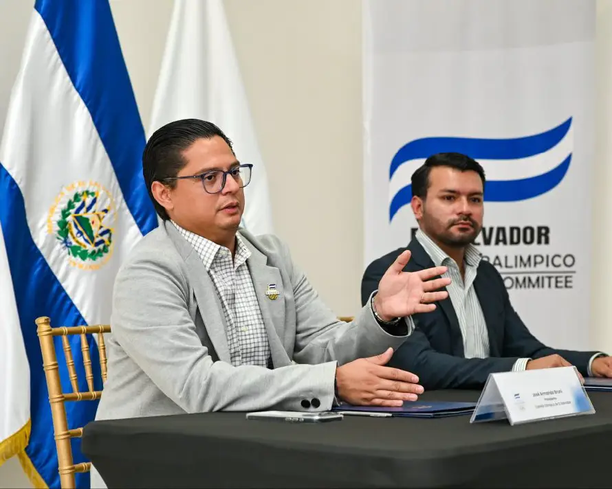 COES y Comisión Normalizadora del Comité Paralímpico firman convenio para fortalecer el deporte salvadoreño