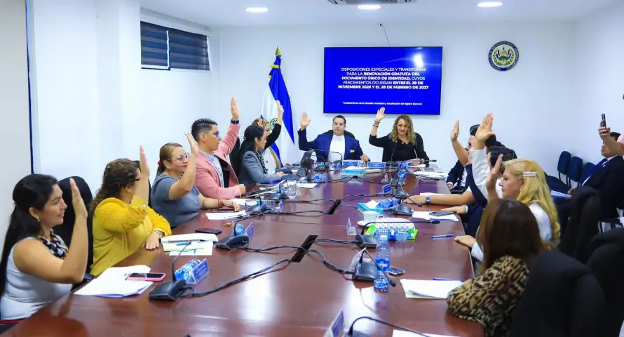 Dictaminan renovación gratuita de DUI con vencimiento entre 29 de noviembre de 2026 y 28 de febrero de 2027