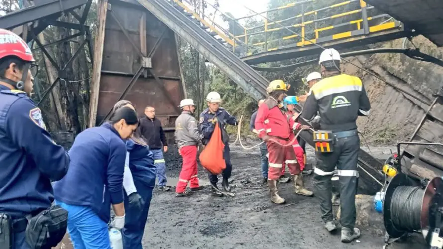 Confirman nueve mineros muertos y seis rescatados tras explosión en el centro de Colombia
