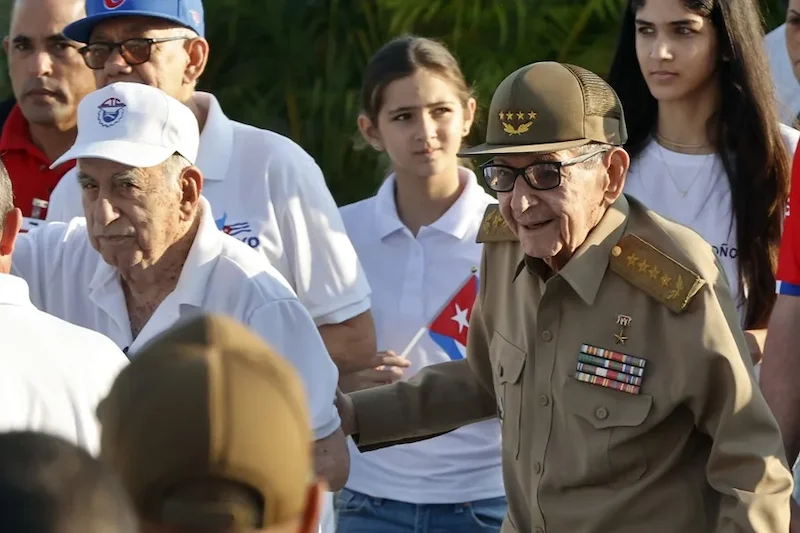 EE.UU. evalúa acusar a Raúl Castro por derribo de avionetas en 1996